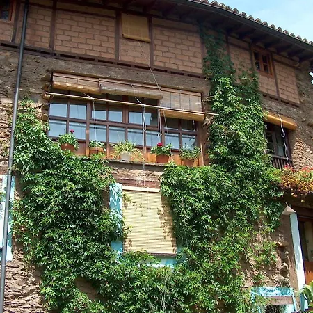 Comfortable In With Balcony And View *