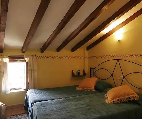 Comfortable In With Balcony And View *