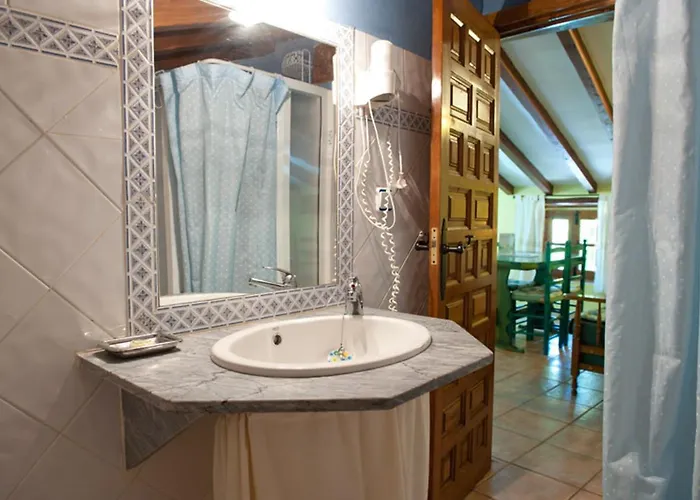 Comfortable In With Balcony And View Robledillo De Gata